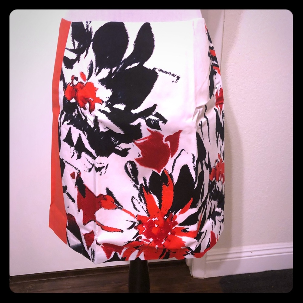 TAHARI TEABERRY SKIRT - FLORAL - SIZE 14 - NWT
